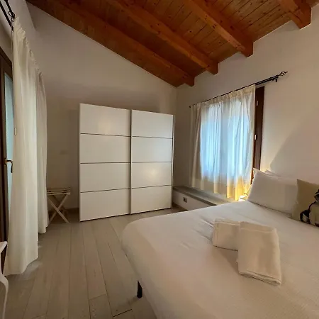 NG Guest House Sassari Extérieur photo